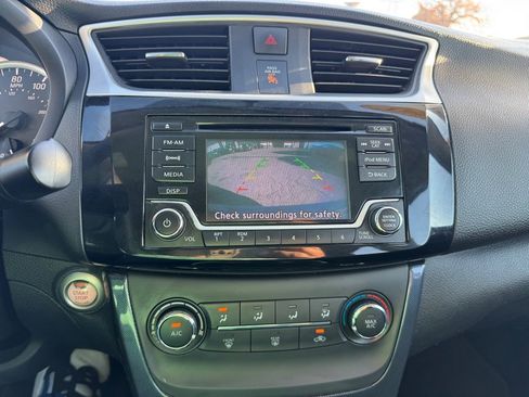 Used 2017 Nissan Sentra SR Turbo w/ SR Midnight Edition image 16