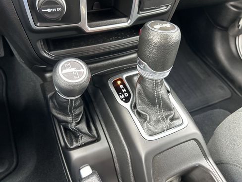 Used 2024 Jeep Wrangler Sport image 26