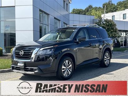 Certified 2022 Nissan Pathfinder SL