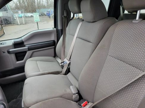 Used 2017 Ford F150 XLT AWD/4WD image 4