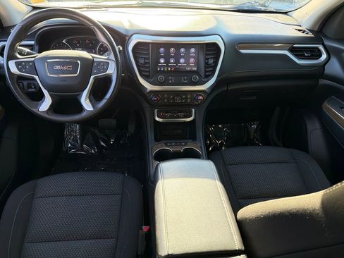 Used 2021 GMC Acadia SLE image 10