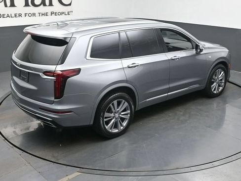 Used 2024 Cadillac XT6 Premium Luxury w/ Technology Package AWD/4WD image 41