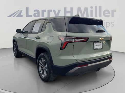 Used 2025 Chevrolet Equinox LT w/ Safety and Technology Package AWD/4WD image 3