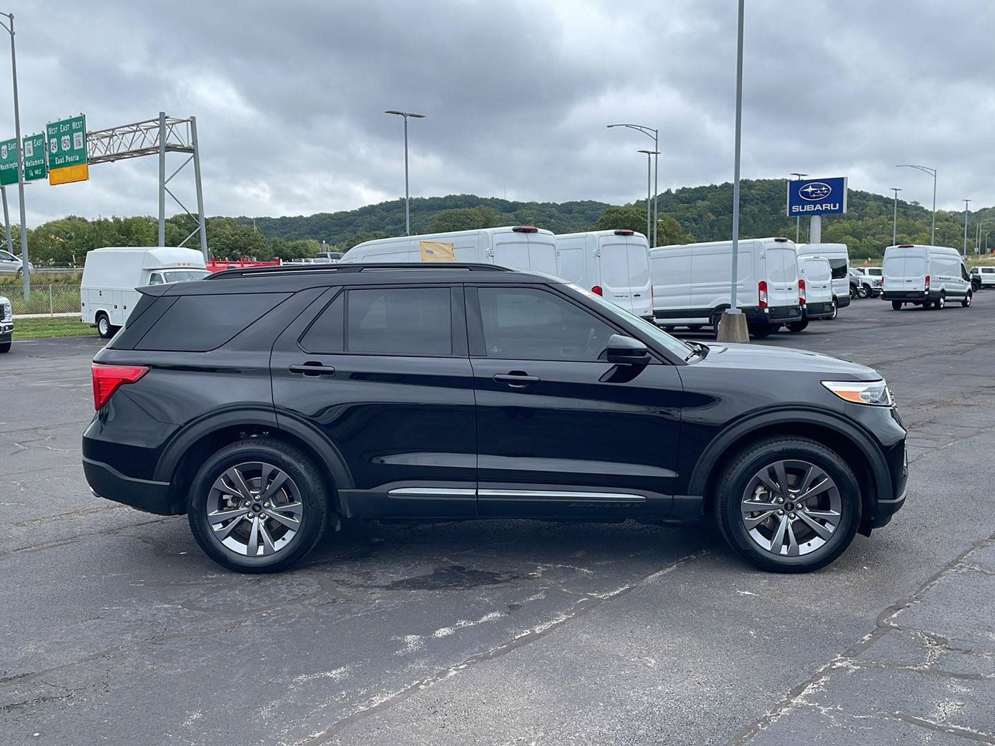 Certified 2023 Ford Explorer XLT w/ Equipment Group 202A AWD/4WD image 6
