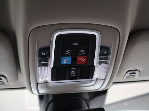 Used 2026 RAM 2500 Limited AWD/4WD image 12