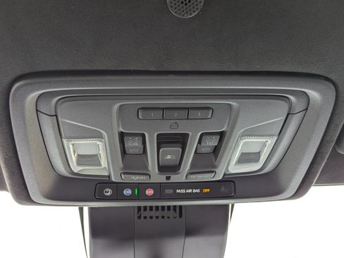 Used 2024 GMC Sierra 1500 AT4X image 33