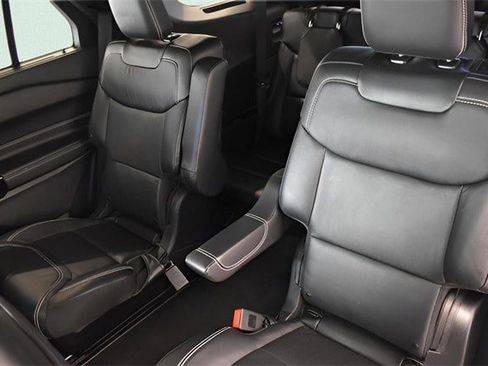 Used 2023 Ford Explorer ST w/ Equipment Group 401A image 7