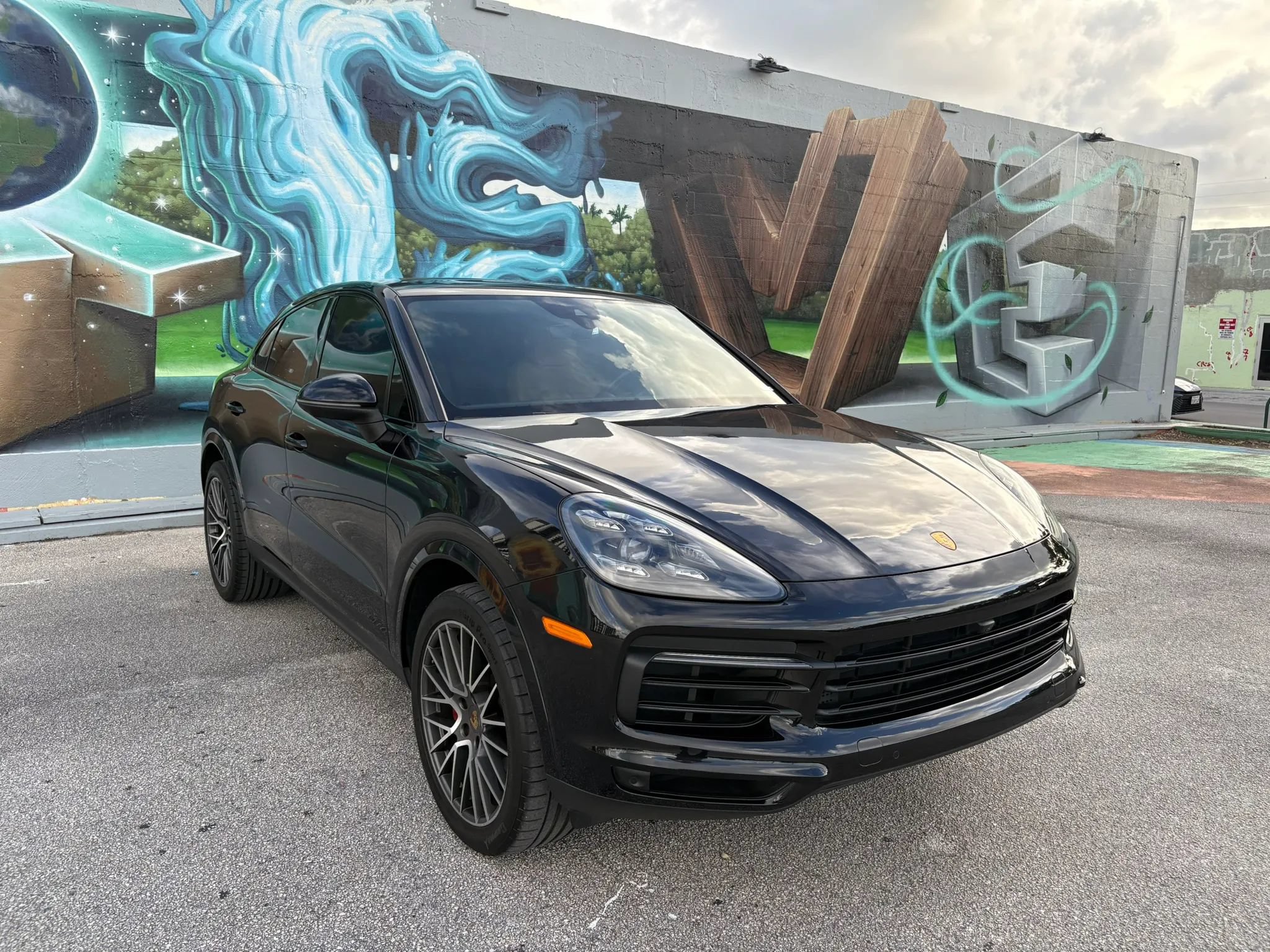 Used 2021 Porsche Cayenne Coupe AWD/4WD image 4