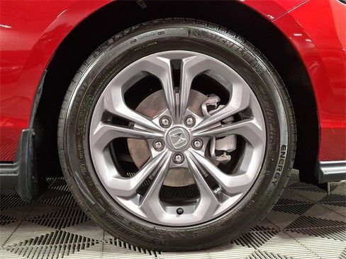 Used 2024 Honda Accord EX image 11