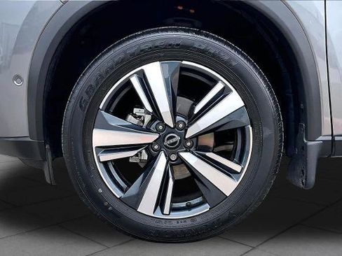 Certified 2023 Nissan Rogue SL w/ SL Premium Package FWD image 11