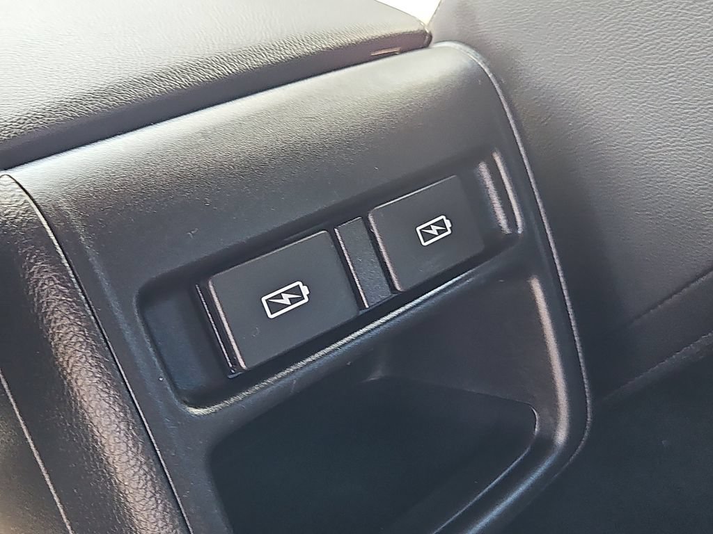 Used 2022 Honda Accord Sport image 11