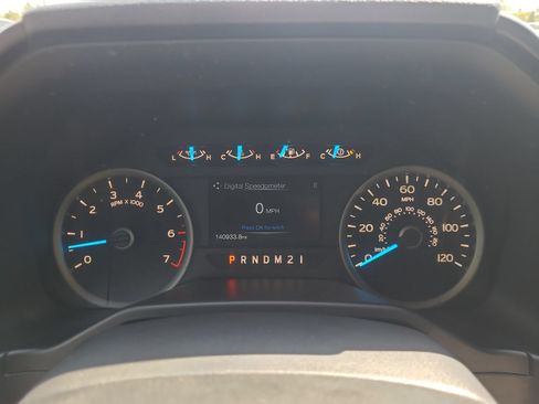 Used 2016 Ford F150 XLT w/ Equipment Group 301A Mid RWD image 26