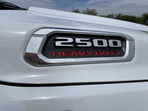 Used 2024 RAM 2500 Big Horn AWD/4WD image 38