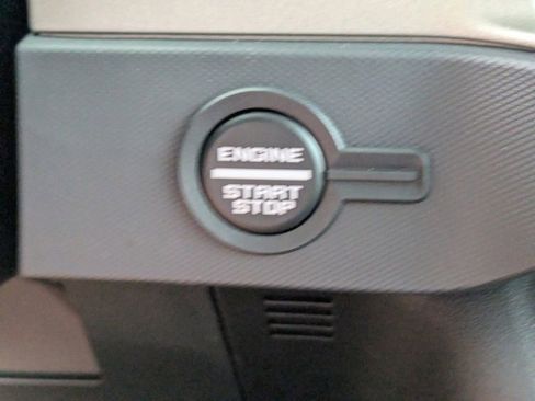 Certified 2024 Ford Bronco Raptor w/ Interior Carbon Fiber Pack 6 AWD/4WD image 31