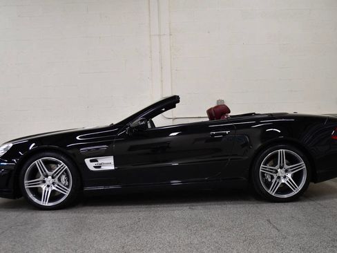 Used 2012 Mercedes-Benz SL 63 AMG image 3