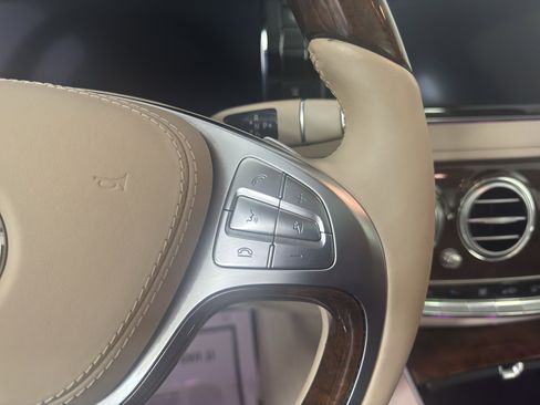 Used 2014 Mercedes-Benz S 550 Sedan image 21