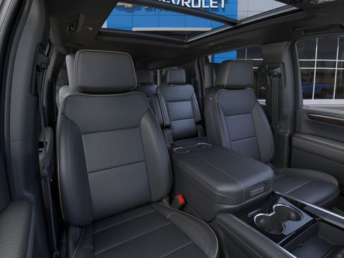 New 2026 Chevrolet Suburban Premier AWD/4WD image 40