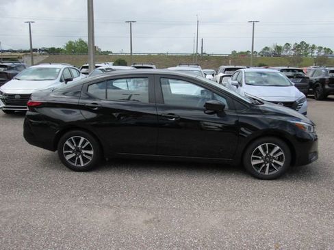 Certified 2025 Nissan Versa SV image 2