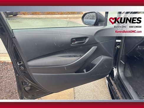 Used 2025 Toyota Corolla LE image 7