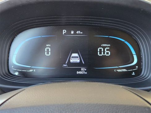 Used 2023 Hyundai Venue Limited image 21