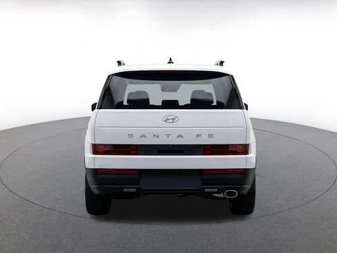 Used 2025 Hyundai Santa Fe SEL FWD image 8
