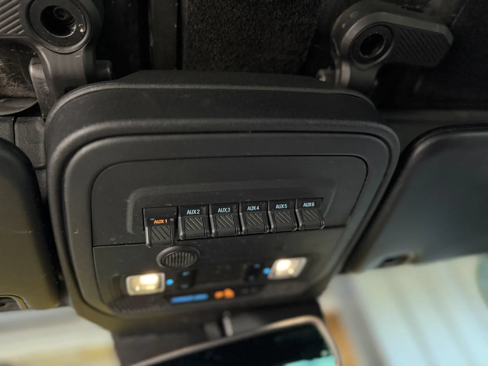 Used 2024 Ford Bronco Heritage Edition AWD/4WD image 39