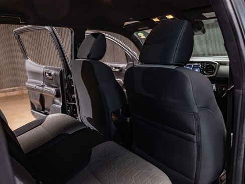 Used 2023 Toyota Tacoma TRD Sport w/ Advanced Technology Package image 23