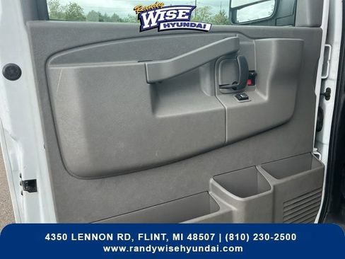 Used 2017 Chevrolet Express 3500 LT w/ LT Preferred Equipment Group RWD image 11