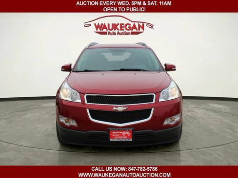 Used 2012 Chevrolet Traverse LT AWD/4WD image 2