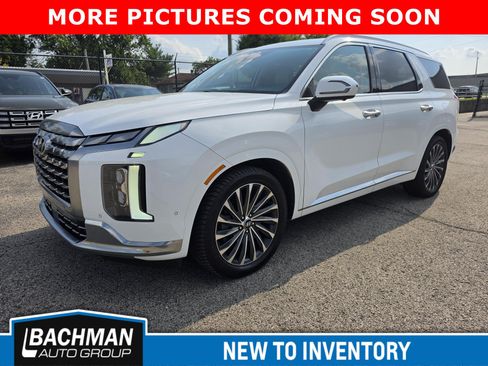 Used 2023 Hyundai Palisade Calligraphy AWD/4WD image 3