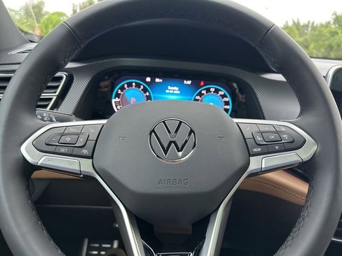 New 2026 Volkswagen Atlas Cross Sport SEL R-Line image 18