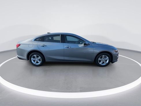 Used 2024 Chevrolet Malibu LS FWD image 9