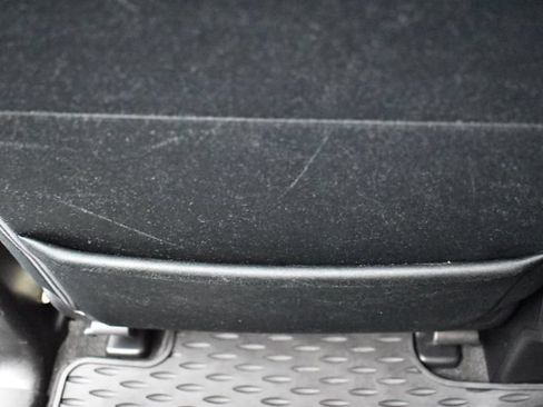 Used 2009 MAZDA MAZDA5 Sport FWD image 21