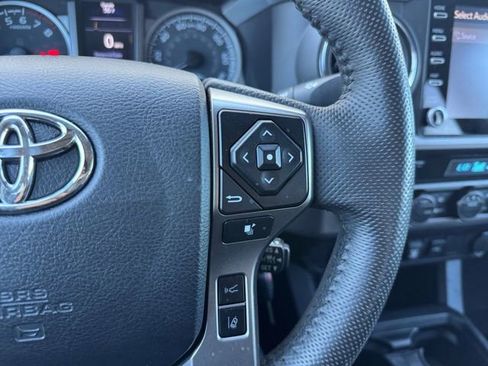 Used 2022 Toyota Tacoma SR5 image 9