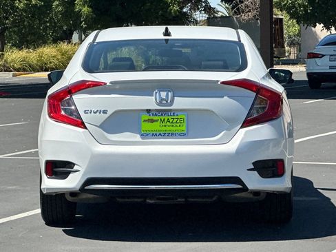 Used 2019 Honda Civic EX image 12
