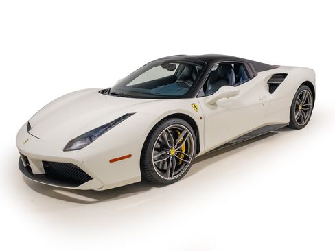 Certified 2017 Ferrari 488 Spider RWD image 2