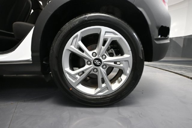 Used 2022 Hyundai Kona SEL w/ Convenience Package FWD image 10