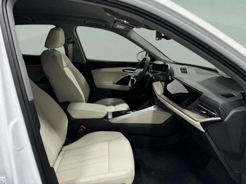 New 2025 Audi Q5 Premium image 18