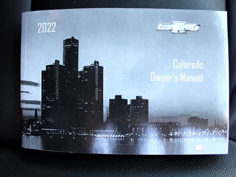 Used 2022 Chevrolet Colorado ZR2 image 37