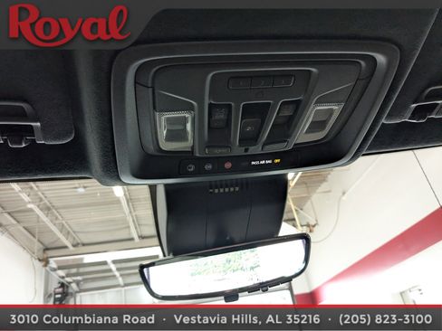 Used 2025 GMC Sierra 1500 Denali Ultimate AWD/4WD image 24