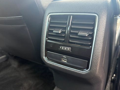 Used 2016 Volkswagen Passat 1.8T SE FWD image 35