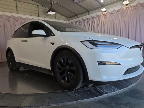 Used 2022 Tesla Model X Plaid AWD/4WD image 10