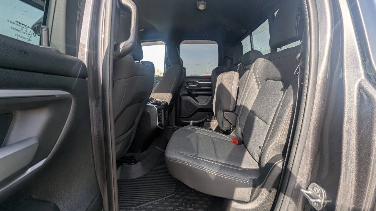 Used 2019 RAM 1500 Big Horn AWD/4WD image 14