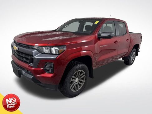 Used 2024 Chevrolet Colorado LT w/ LT Convenience Package II image 8