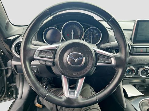 Used 2016 MAZDA MX-5 Miata Grand Touring RWD image 11