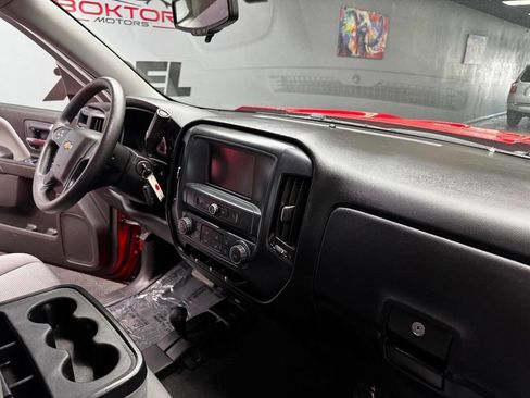 Used 2018 Chevrolet Silverado 1500 Custom w/ Custom Value Package AWD/4WD image 46