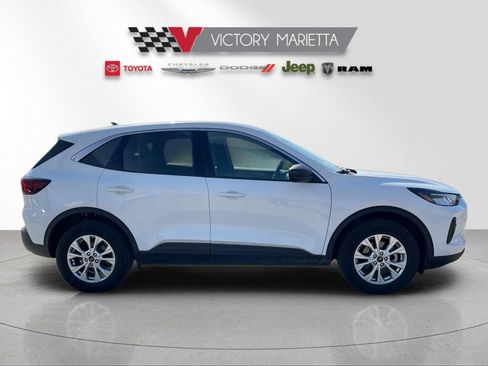 Used 2023 Ford Escape Active image 6