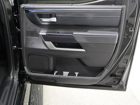 Used 2023 Toyota Tundra Platinum w/ Advanced Package image 40