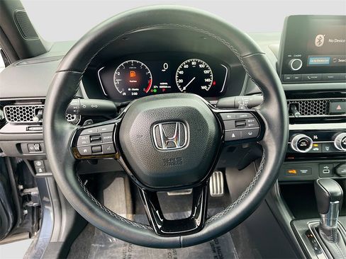 Used 2023 Honda Civic Sport image 11