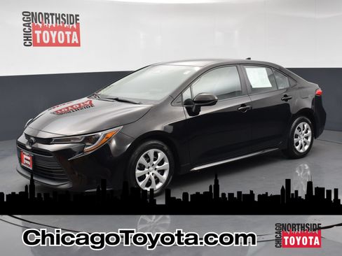 Used 2024 Toyota Corolla LE FWD image 1